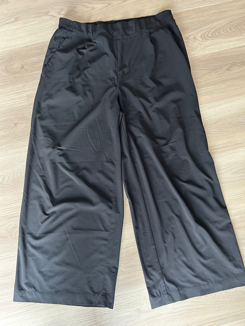 Athleta Brooklyn Wide Leg Crop Performance Pants 12Tall Athletic Pockets Relaxed